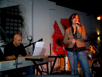 Monica Sala accompagnata da Giancarlo Urso Monica Sala accompagnata da Giancarlo Urso